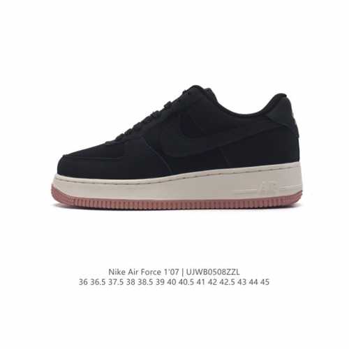 耐克 Nike Air Force 1 '07 Low 空军一号含气垫 低帮百搭厚底增高休闲运动板鞋。柔软、弹性十足的缓震性能和出色的中底设计，横跨复古与现代的