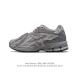 公司级 新百伦 New Balance M 6系列 复古运动鞋单品宝藏老爹鞋款。作为NB最经典的档案鞋型之一，与2002一样， 6有着NB最成熟的技术加持和复古