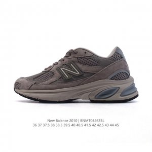 公司级 新百伦 New Balance 秋冬英产做旧鞋款运动鞋 厚底增高老爹鞋。此复刻经典鞋款，加入当下大热的户外元素，以曾经篮球鞋款型式样加以打造鞋款造型。编