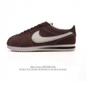 Nike Classic Cortez Nylon 耐克阿甘鞋男女子运动鞋，秉承元年款经典风格，糅合防水鞋面设计，令双足保持干爽舒适。防水锦纶鞋面强势抵御风雨侵