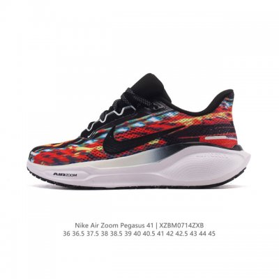 颠覆式升级！Nike 飞马新鞋 触感柔软，质感升级！随着“耐克 蓝图 系列”在巴黎的盛大发布，全新一代 登月41代 Nike Pegasus 41也正式登场啦！