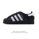 官方新配色 出货 阿迪达斯 Adidas Superstar 三叶草经典贝壳头系列 新款休闲板鞋潮流男女士运动鞋 。鞋面柔软皮革材质 标志性的贝壳鞋头，锯齿三条