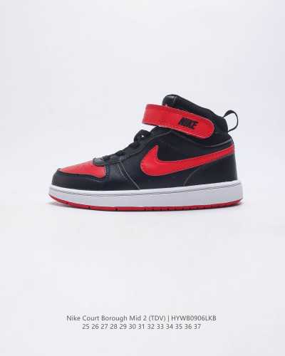耐克童鞋 Nike Court Borough Mid 2 中帮小aj1百搭透气休闲运动板鞋儿童运动篮球鞋 兼顾舒适脚感和出众风范 演绎匠心之作 结构性的支撑贴