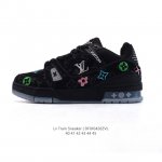 公司级 路易威登 Louis Vuitton Lv路易威登板鞋 时尚运动鞋潮厚底增高男鞋。舒适防滑底和百搭性霸屏整个时尚娱乐圈，细节调整完美主义！采用柔软帆布拼