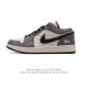 公司级 耐克 乔丹air Jordan 1 Low Aj1 乔1 乔丹1代aj1 低帮复古文化休闲运动篮球鞋。该鞋款从 1985 年元年款汲取设计灵感，焕新演绎