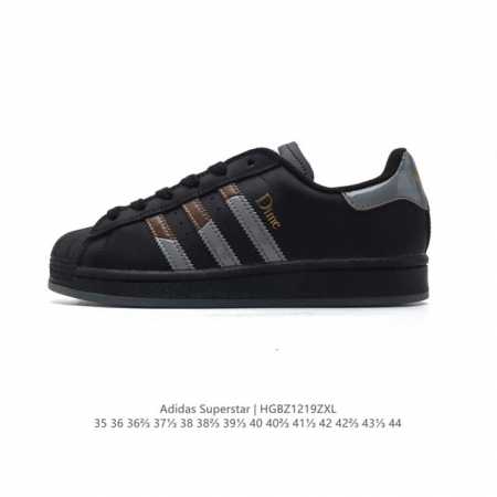 头层皮 阿迪达斯 新款 Adidas Superstar 三叶草 经典贝壳头系列 新款休闲板鞋潮流男女士运动鞋 。鞋面柔软皮革材质 标志性的贝壳鞋头，锯齿三条纹 - 点击图像关闭