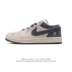 公司级 耐克 乔丹air Jordan 1 Low Aj1 乔1 乔丹1代aj1 低帮复古文化休闲运动篮球鞋。该鞋款从 1985 年元年款汲取设计灵感，焕新演绎