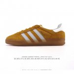 阿迪达斯 Adidas Originals Gazelle Indoor复古三叶草防滑透明橡胶板鞋经典运动鞋。这款经典鞋,忠于原版设计,缀撞色三条纹和鞋跟饰片。