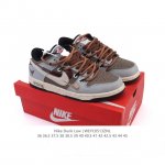 公司级 耐克 Nike Dunk Low Retro 运动鞋复古板鞋 解构绑带 双鞋带。作为 80 年代经典篮球鞋款，起初专为硬木球场打造，后来成为席卷街头的时