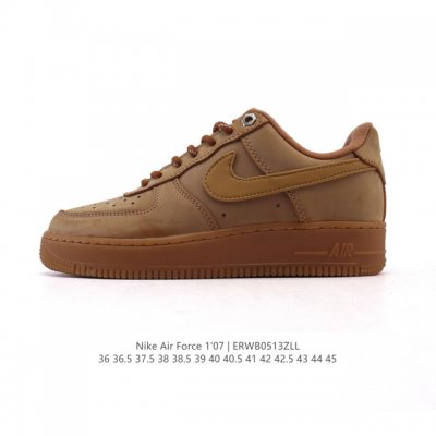 耐克 Nike Air Force 1 '07 Low 空军一号含气垫 小白鞋 低帮百搭厚底增高休闲运动板鞋。柔软、弹性十足的缓震性能和出色的中底设计，横跨复古