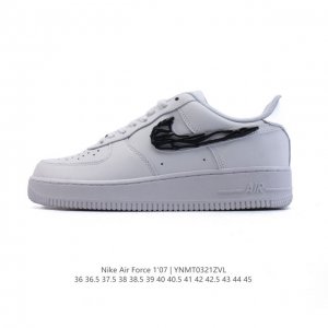 180 耐克 Nike Air Force 1 '07 Low 空军一号 小白鞋 含气垫 低帮百搭厚底增高休闲运动板鞋。柔软、弹性十足的缓震性能和出色的中底设计