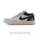 公司级 耐克 乔丹Air Jordan 1 Low Aj1 乔1 乔丹1代Aj1 低帮复古文化休闲运动篮球鞋。从1985 年面世的元年款汲取设计灵感，采用简洁大