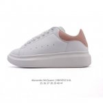 alexandermcqueen 亚历山大 麦昆Mcq 运动小白鞋 厚底增高闪尾光滑牛皮平底鞋休闲鞋 时尚女板鞋潮运动鞋 火爆到大街小巷无人不知 无人不晓的境界
