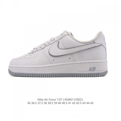 耐克 Nike Air Force 1 '07 Low 空军一号含气垫 小白鞋 低帮百搭厚底增高休闲运动板鞋。柔软、弹性十足的缓震性能和出色的中底设计，横跨复古