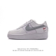 耐克 Nike Air Force 1 ’07 空军一号 Af 1 低帮 厚底增高百搭 休闲运动板鞋。柔软、弹性十足的缓震性能和出色的中底设计，横跨复古与现代的