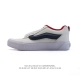 万斯 Vans Knu-Skool Vr3 Lx 面包鞋皮革拼接鞋面。坎普尔 茱利安系列低帮复古硫化休闲运动板鞋“肥胖版大Logo”要说整个年最为热门的鞋型之一