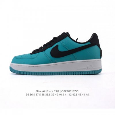 耐克 Nike Air Force 1 '07 Low 空军一号含气垫 低帮百搭厚底增高 小白鞋 休闲运动板鞋。柔软、弹性十足的缓震性能和出色的中底设计，横跨复