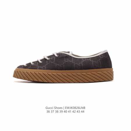 特价 Gucci 古驰奢侈品男女运动板鞋休闲鞋子 经典耐穿复古感满满的gucci满印板鞋 生胶底 经典爆款。经典款的鞋子是最适合用来搭配的，不管是出街还是约会都 - 点击图像关闭