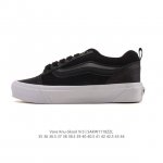 万斯 Vans Knu-Skool Vr3 Lx 面包鞋皮革拼接鞋面。坎普尔 茱利安系列低帮复古硫化休闲运动板鞋“肥胖版大Logo”要说整个 年最为热门的鞋型之