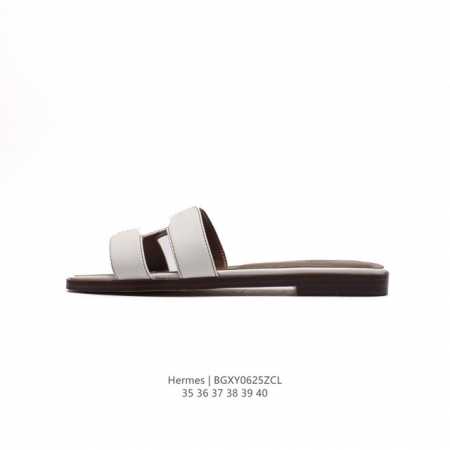 HERMES FOOTWEAR WOMAN 爱马仕 礼装 拖鞋 黑白等多色万年经典爱马士 女神标配 度假 居家 必备 东莞原厂真皮大底平底拖鞋！度假搭配神器！最 - 点击图像关闭