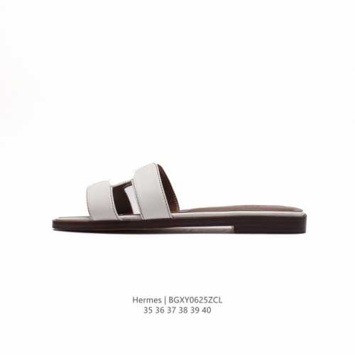 HERMES FOOTWEAR WOMAN 爱马仕 礼装 拖鞋 黑白等多色万年经典爱马士 女神标配 度假 居家 必备 东莞原厂真皮大底平底拖鞋！度假搭配神器！最