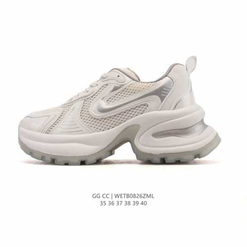 公司级 Gg Cc 女鞋 经典休闲运动鞋奢侈品百搭老爹鞋，在今年仍然很受欢迎。不挑衣服穿，也不挑包，随便搭。它穿上脚超级舒服，很软，还可以增高。鞋面采用的专门定