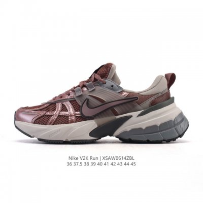 Nike 耐克 V2K Run 减震防滑 复古低帮运动跑步鞋 超火复古跑鞋，采用太空革组合呼吸网眼布鞋面材质，搭载正确4层组合底模，嵌入Tpu加固稳定模块,双层