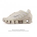 耐克 Nike Shox Tl 男女子运动鞋厚底增高老爹鞋，令机械力学缓震性能跃升新层次。采用透气网眼鞋面和全掌型 Nike Shox 技术，革新演绎经典 20