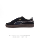 彪马 Puma Basket Heart Patent 男女士厚底增高休闲板鞋。Puma Basket以puma Suede为设计原型,1971年以篮球鞋为设计