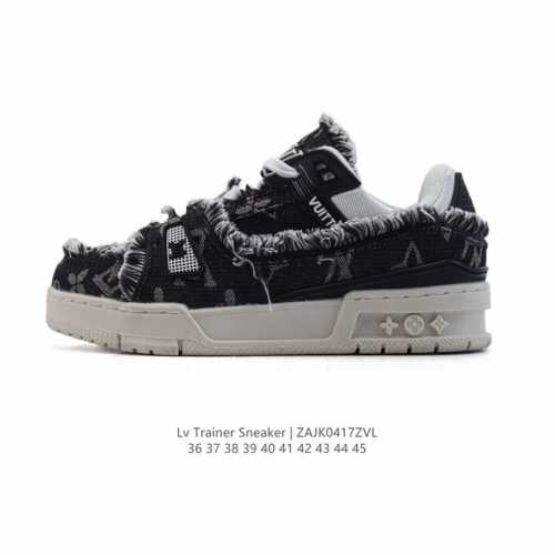 公司级 路易威登 Louis Vuitton Lv路易威登板鞋 时尚运动鞋潮厚底增高男女鞋。舒适防滑底和百搭性霸屏整个时尚娱乐圈，细节调整完美主义！采用柔软帆布