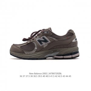 新百伦 New Balance 2002R 跑鞋 男女运动鞋厚底老爹鞋。沿袭了面世之初的经典科技，以 Encap 中底配以升级版 N-Ergy 缓震物料。鞋面则