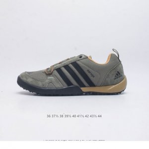 阿迪达斯 Adidas 新款男女鞋 Daroga Plus Canvas Shoes 徒步越野户外运动鞋 这款可折叠户外运动鞋,旨在为远足和旅行打造。帆布鞋面,