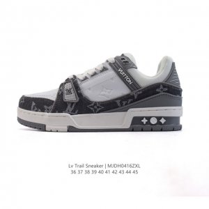路易威登 Louis Vuitton Lv路易威登板鞋 时尚运动鞋潮厚底增高男女鞋。舒适防滑底和百搭性霸屏整个时尚娱乐圈，细节调整完美主义！采用柔软皮革拼接鞋面