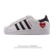 阿迪达斯 Adidas Superstar 2025年新款鞋子 经典贝壳头系列 新款休闲板鞋潮流男女士运动鞋 。鞋面皮革拼接材质 标志性的贝壳鞋头，简约的线条。