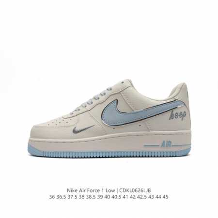 耐克 Nike Air Force 1 '07 Low 空军一号含气垫 低帮百搭厚底增高休闲运动板鞋。柔软、弹性十足的缓震性能和出色的中底设计，横跨复古与现代的 - 点击图像关闭