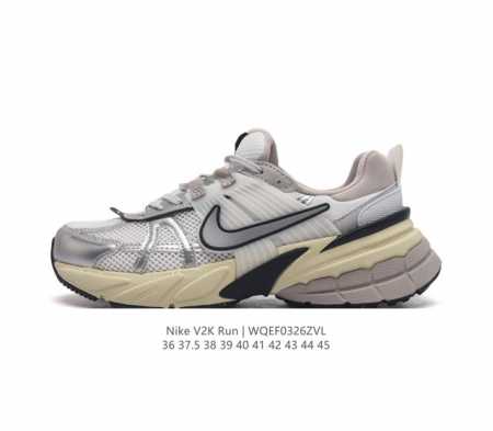 Nike 耐克 V2K Run 减震防滑 复古低帮跑步鞋 超火复古跑鞋 采用太空革组合呼吸网眼布鞋面材质 搭载正确4层组合底模 嵌入tpu加固稳定模块,双层md - 点击图像关闭