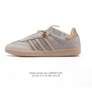 公司级 阿迪达斯 德训鞋 Adidas Originals Samba Og Shoes 经典运动鞋小白鞋 T头鞋 女鞋 彰显休闲摩登风情的时尚经典鞋。它诞生于
