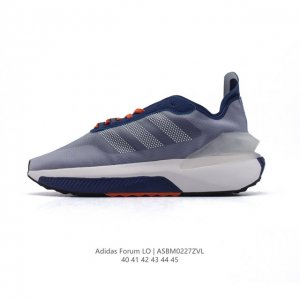 新品 阿迪达斯 Adidas 跑步鞋男鞋2024秋冬季新款休闲鞋 爆米花 Avryn Boos波鞋系列运动慢跑鞋，再添注目新星。無論配襯仿舊牛仔褲或精緻服飾，這