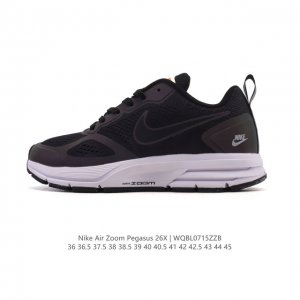 耐克 Nike Zoom Pegasus 26X 登月缓震疾速皮面跑鞋。在鞋底部分，搭载全掌型Zoom Air配置，锐意革新缓震系统，缔造平稳顺畅的自然步履体验