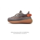 童鞋开学季 Adidas 阿迪达斯儿童运动鞋 Yeezy Boost 350 V2 椰子 休闲透气缓震舒适 百搭轻便中底慢跑鞋 椰子鞋经典运动鞋中性跑鞋，是ad