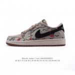 耐克 乔丹Air Jordan 1 Low Aj1 乔1 乔丹1代Aj1 2025年新款 刺绣梅花 丹顶鹤 蛇年限定 低帮复古文化休闲运动篮球鞋。该鞋款从 19
