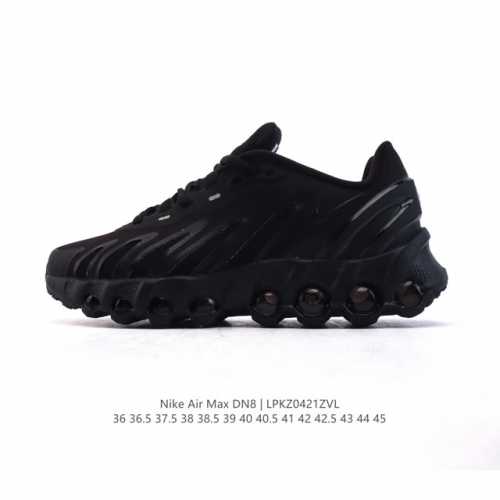 耐克 Nike Air Max Dn8 全掌气垫科技运动跑步鞋Fq7860-005。鞋款采用醒目渐变织物和动态波浪状结构鞋面，搭配黑色中底和外底，以及迷你黑色