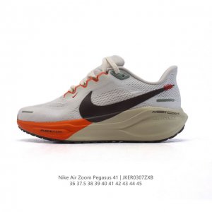 160 Nike「飞马新鞋」触感柔软，质感升级！随着“耐克「蓝图」系列”在巴黎的盛大发布，全新一代 登月41代 Nike Pegasus 41运动老爹鞋也正式登