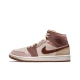 真二层耐克 Nike Air Jordan 1 Retro High Og 乔丹一代aj1 乔1 Aj1 高帮篮球鞋复刻运动鞋 皮面高帮板鞋的设计灵感源自运动夹