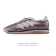 公司级 阿迪达斯Adidas Sl 72 Shoes 经典复古薄底运动鞋T头鞋 皮革鞋面 三叶草复古休闲跑步鞋休闲运动鞋 这款经典运动鞋携复古型格，来访你的活力