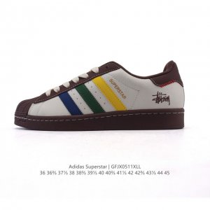 公司级 阿迪达斯 Adidas Superstar 2025年新款鞋子 蛇年新款 经典贝壳头系列 新款休闲板鞋潮流男女士运动鞋 。鞋面柔软皮革拼接材质 标志性的