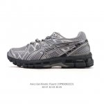 公司级 亚瑟士Asics Gel-Kinetic Fluent 舒适百搭 合成革防滑耐磨 低帮跑步鞋 男款 首先配色上十分经典百搭的黑金配色，非常好去搭配衣裤穿