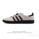 阿迪达斯 德训鞋 Adidas Originals Samba Og Shoes 经典运动鞋小白鞋 T头鞋 男女士板鞋 彰显休闲摩登风情的时尚经典鞋。它诞生于5