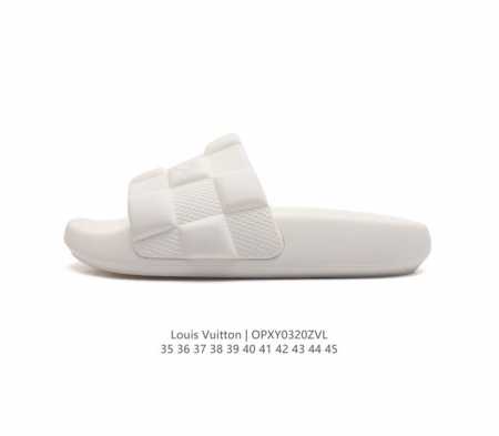 公司级 Lv 拖鞋系列 Louis Vuitton 浮雕 沙滩休闲拖鞋 Louis Vuitton Lv 路易威登 潮流经典魔术贴一字拖鞋延续经典 上脚舒适性极 - 点击图像关闭