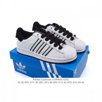 阿迪达斯 Adidas Superstar 2025年新款鞋子 蛇年新款经典贝壳头系列 新款休闲板鞋潮流男女士运动鞋 。鞋面柔软皮革拼接材质 标志性的贝壳鞋头，